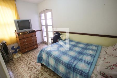 Casa à venda com 400m², 5 quartos e 4 vagasQuarto 2