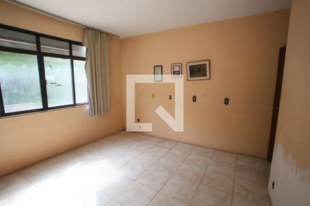 Casa à venda com 400m², 5 quartos e 4 vagasQuarto 3