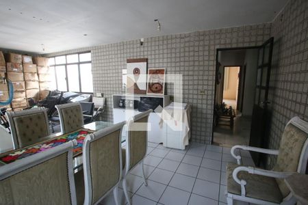 Casa à venda com 400m², 5 quartos e 4 vagasSalão Superior