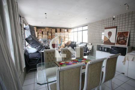 Casa à venda com 400m², 5 quartos e 4 vagasSalão Superior