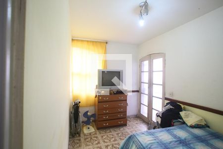 Casa à venda com 400m², 5 quartos e 4 vagasQuarto 2