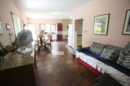 Casa à venda com 400m², 5 quartos e 4 vagasCozinha