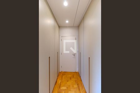 Apartamento à venda com 200m², 4 quartos e 1 vagaCloset da Suíte