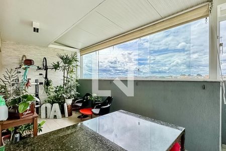 Varanda de apartamento à venda com 2 quartos, 146m² em Fernão Dias, Belo Horizonte