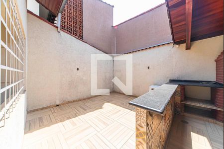 Casa para alugar com 150m², 3 quartos e 5 vagasQuintal Fundos