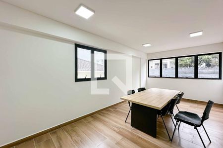 Apartamento para alugar com 25m², 1 quarto e sem vaga Apartamento para alugar com 25m², 1 quarto e sem vagaÁrea comum - Sala de Reuniões