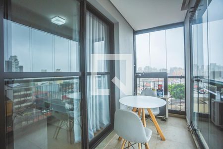 Varanda de kitnet/studio para alugar com 1 quarto, 36m² em Saúde, São Paulo