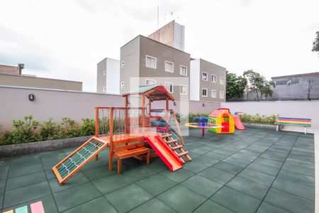 Apartamento para alugar com 50m², 2 quartos e 1 vaga Apartamento para alugar com 50m², 2 quartos e 1 vagaÁrea comum - Playground
