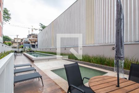 Apartamento para alugar com 50m², 2 quartos e 1 vaga Apartamento para alugar com 50m², 2 quartos e 1 vagaÁrea comum - Piscina