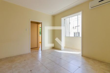 Sala de apartamento à venda com 2 quartos, 75m² em São Geraldo, Porto Alegre