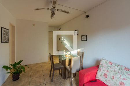 Sala de apartamento à venda com 1 quarto, 40m² em Jardim Carvalho, Porto Alegre