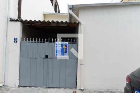 Fachada de casa para alugar com 1 quarto, 35m² em Jardim Sueli, Guarulhos