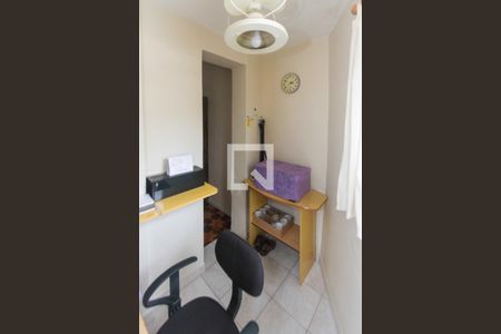 Casa à venda com 146m², 2 quartos e 2 vagasEscritório