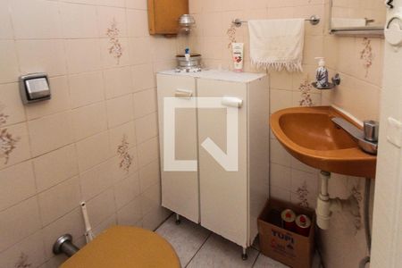 Casa à venda com 146m², 2 quartos e 2 vagasBanheiro de serviço