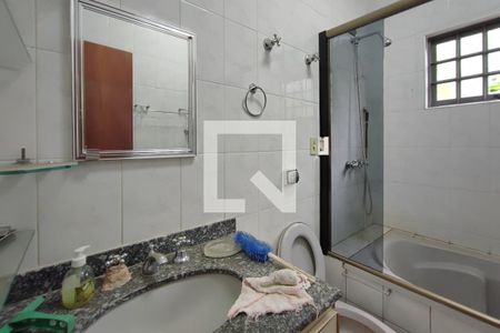 Casa para alugar com 126m², 3 quartos e 2 vagasBanheiro Social