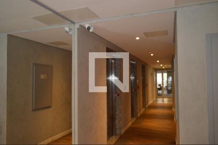 Apartamento à venda com 56m², 2 quartos e 1 vagaElevadores