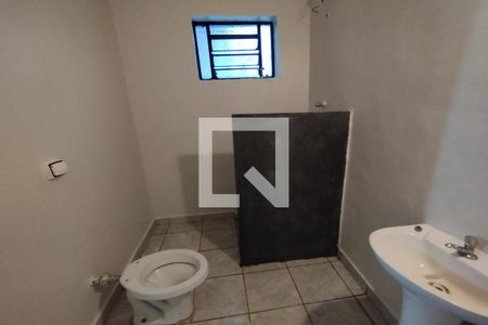 Banheiro de kitnet/studio para alugar com 1 quarto, 29m² em Jardim Florestan Fernandes, Ribeirão Preto