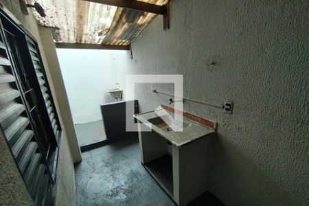 Cozinha - Lavanderia de kitnet/studio para alugar com 1 quarto, 29m² em Jardim Florestan Fernandes, Ribeirão Preto