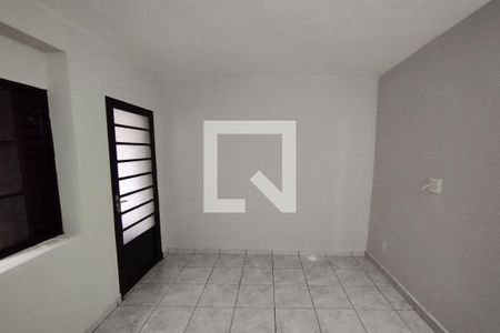 Sala - Dormitório de kitnet/studio para alugar com 1 quarto, 29m² em Jardim Florestan Fernandes, Ribeirão Preto