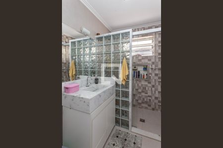 Casa à venda com 144m², 3 quartos e 2 vagasBanheiro