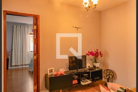 Casa à venda com 270m², 4 quartos e 4 vagasSala 