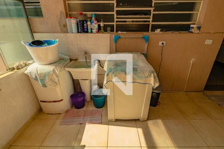 Casa à venda com 270m², 4 quartos e 4 vagasÁrea de serviço 