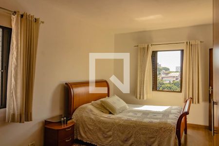 Quarto de casa à venda com 4 quartos, 270m² em Vila do Encontro, São Paulo