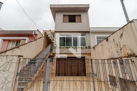 Casa para alugar com 200m², 3 quartos e 2 vagasFachada