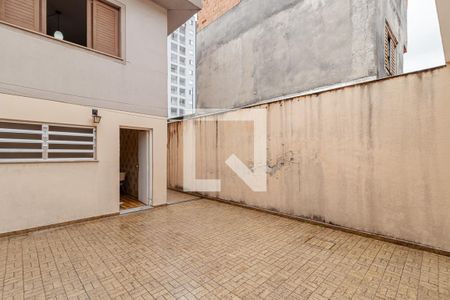 Casa para alugar com 200m², 3 quartos e 2 vagasQuintal