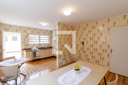 Casa para alugar com 200m², 3 quartos e 2 vagasCozinha