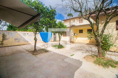 Casa à venda com 275m², 3 quartos e 2 vagasPátio