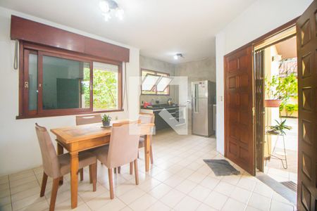 Casa à venda com 275m², 3 quartos e 2 vagasCozinha 