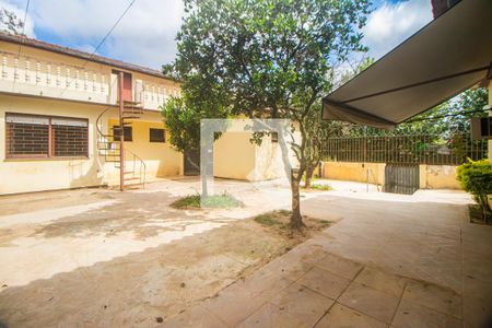 Casa à venda com 275m², 3 quartos e 2 vagasPátio