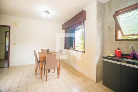 Casa à venda com 275m², 3 quartos e 2 vagasCozinha 