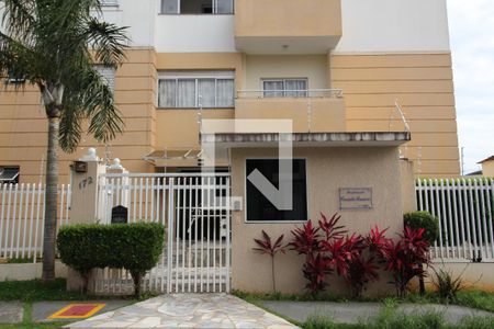 Apartamento para alugar com 56m², 2 quartos e 2 vagasFachada e portaria