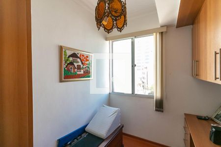 Quarto  de apartamento à venda com 4 quartos, 180m² em Buritis, Belo Horizonte
