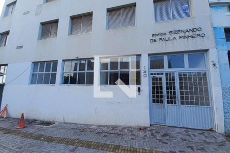 Apartamento à venda com 38m², 1 quarto e sem vagaFachada e Portaria 