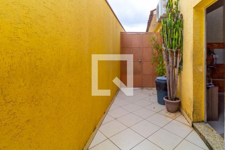 Casa à venda com 106m², 2 quartos e 1 vagaEntrada