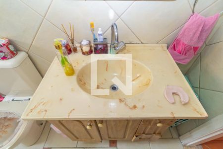 Casa à venda com 106m², 2 quartos e 1 vagaBanheiro 2