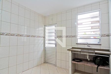Cozinha de kitnet/studio para alugar com 1 quarto, 35m² em Piqueri, São Paulo