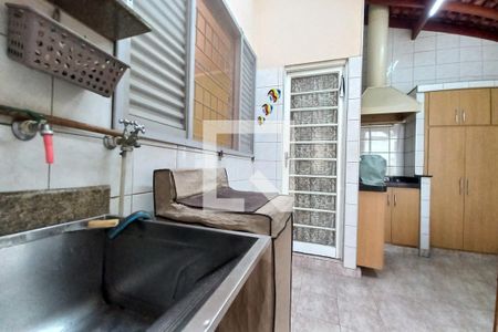 Casa à venda com 300m², 5 quartos e 5 vagasÁrea de Serviço