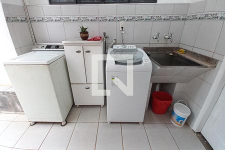 Casa à venda com 300m², 5 quartos e 5 vagasÁrea de Serviço