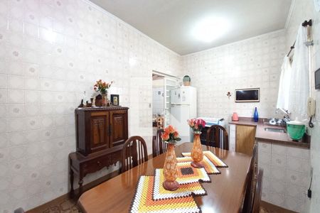 Casa à venda com 300m², 5 quartos e 5 vagasCozinha