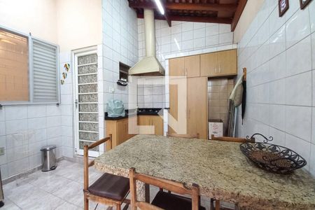 Casa à venda com 300m², 5 quartos e 5 vagasÁrea comum