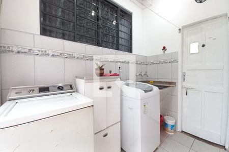 Casa à venda com 300m², 5 quartos e 5 vagasÁrea de Serviço