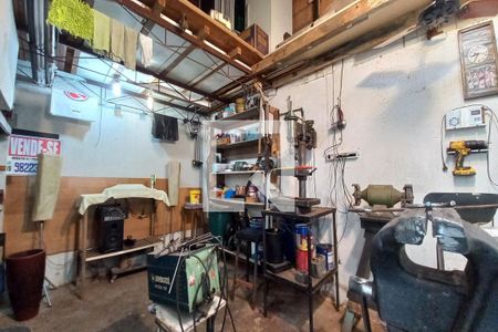 Casa à venda com 300m², 5 quartos e 5 vagasQuarto de Serviço