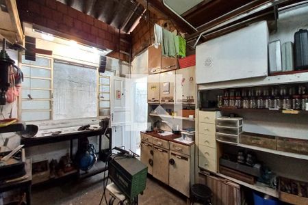 Casa à venda com 300m², 5 quartos e 5 vagasQuarto de Serviço