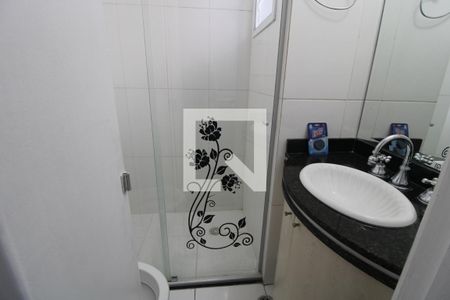 Casa à venda com 92m², 3 quartos e 2 vagasBanheiro comum