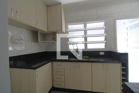 Casa à venda com 92m², 3 quartos e 2 vagasCozinha