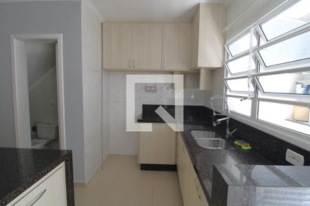 Casa à venda com 92m², 3 quartos e 2 vagasCozinha